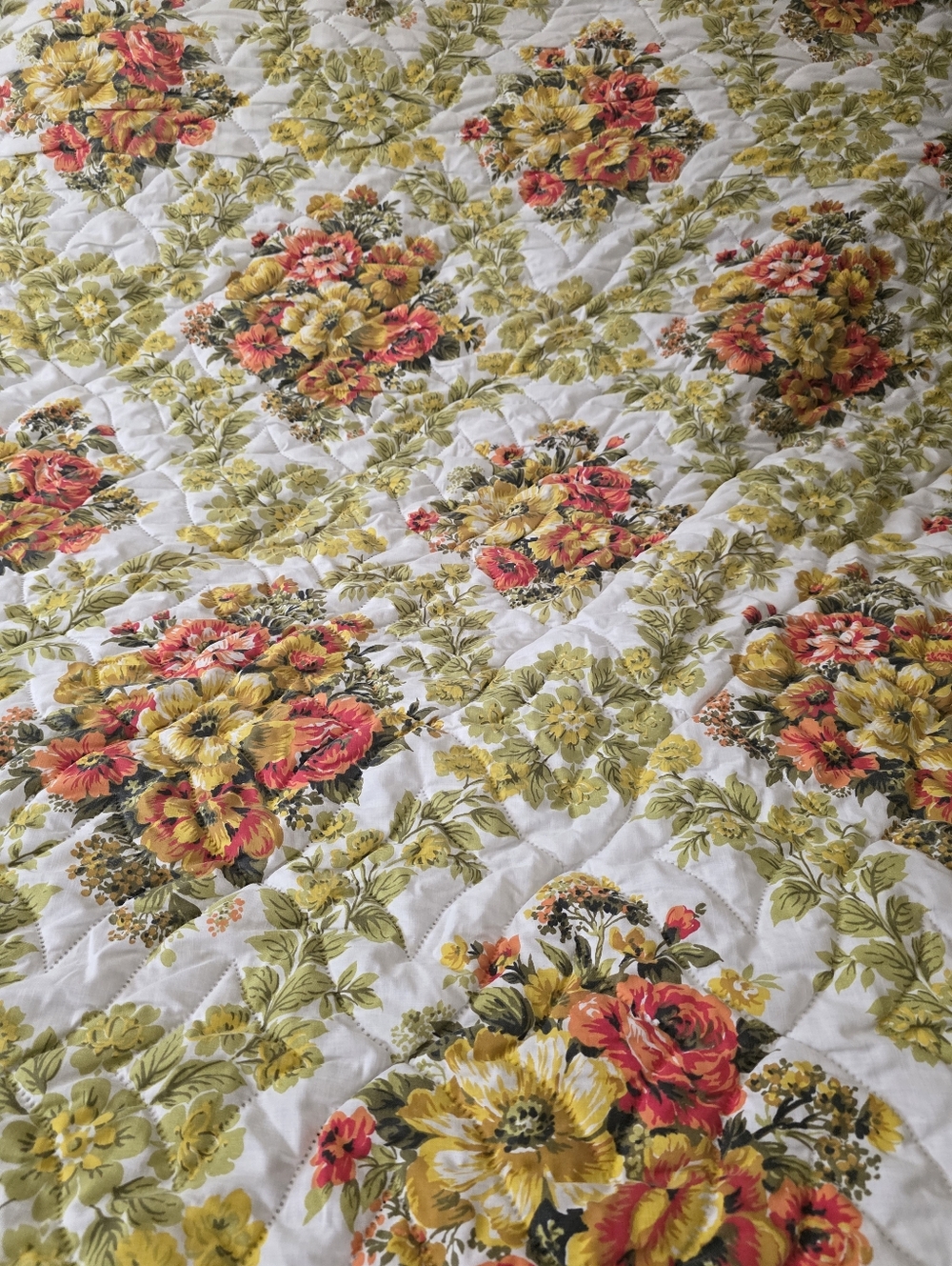 Vtg 70s Bedspread Floral yellow brown flowers Cover MCM Retro - Picture 6 of 7